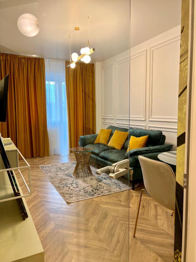 Nivas Apartments-Palace Of Culture Яссы Экстерьер фото